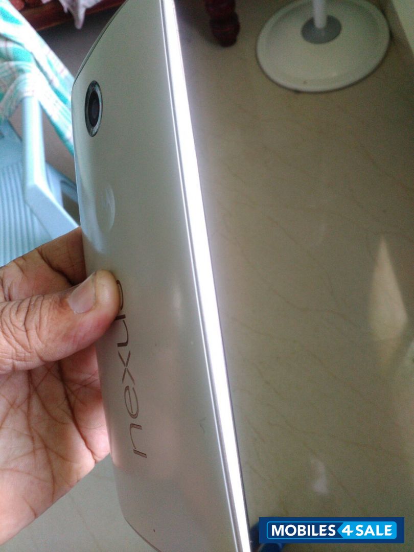 White Motorola Nexus 6