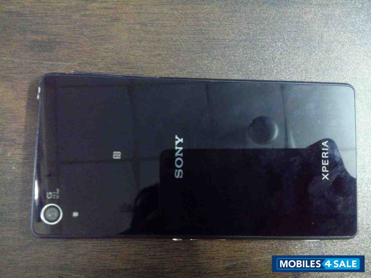 Black Sony Xperia Z2