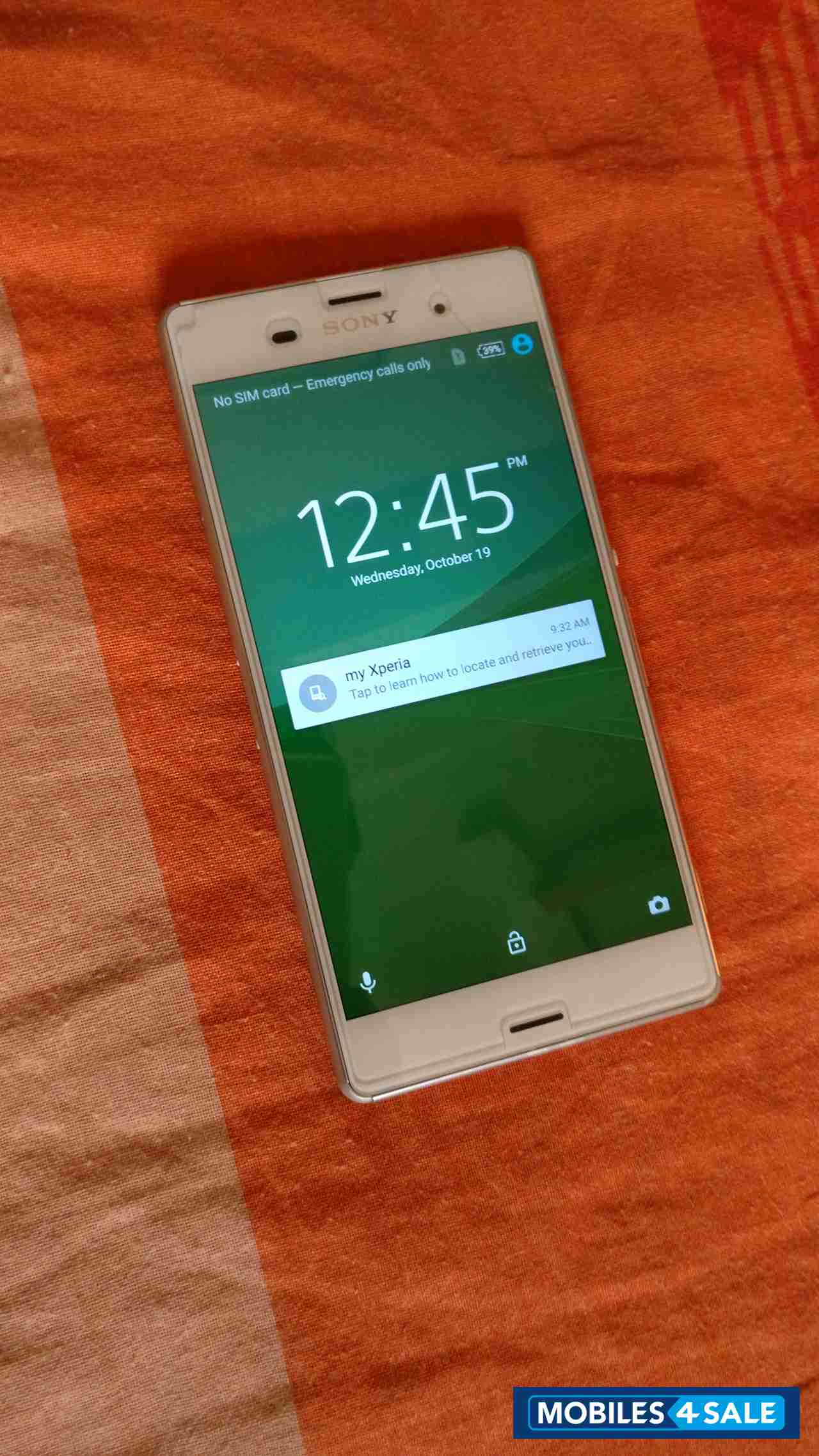 White Sony Xperia Z3