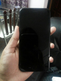 Black Apple iPhone 7