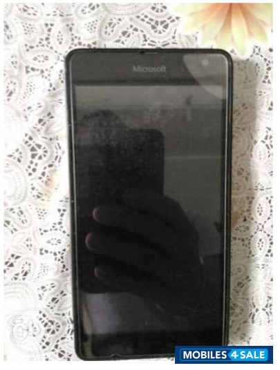 Black Microsoft Lumia 535