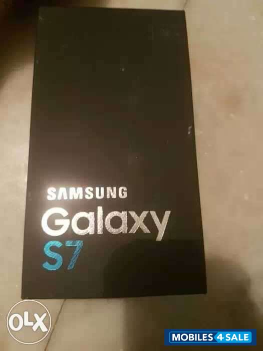 Black Samsung Galaxy S7