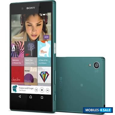 Green Sony Xperia Z5