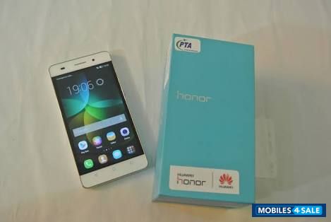 White Huawei Honor 4C