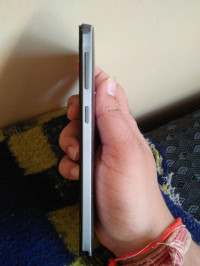 Silver Lenovo S860