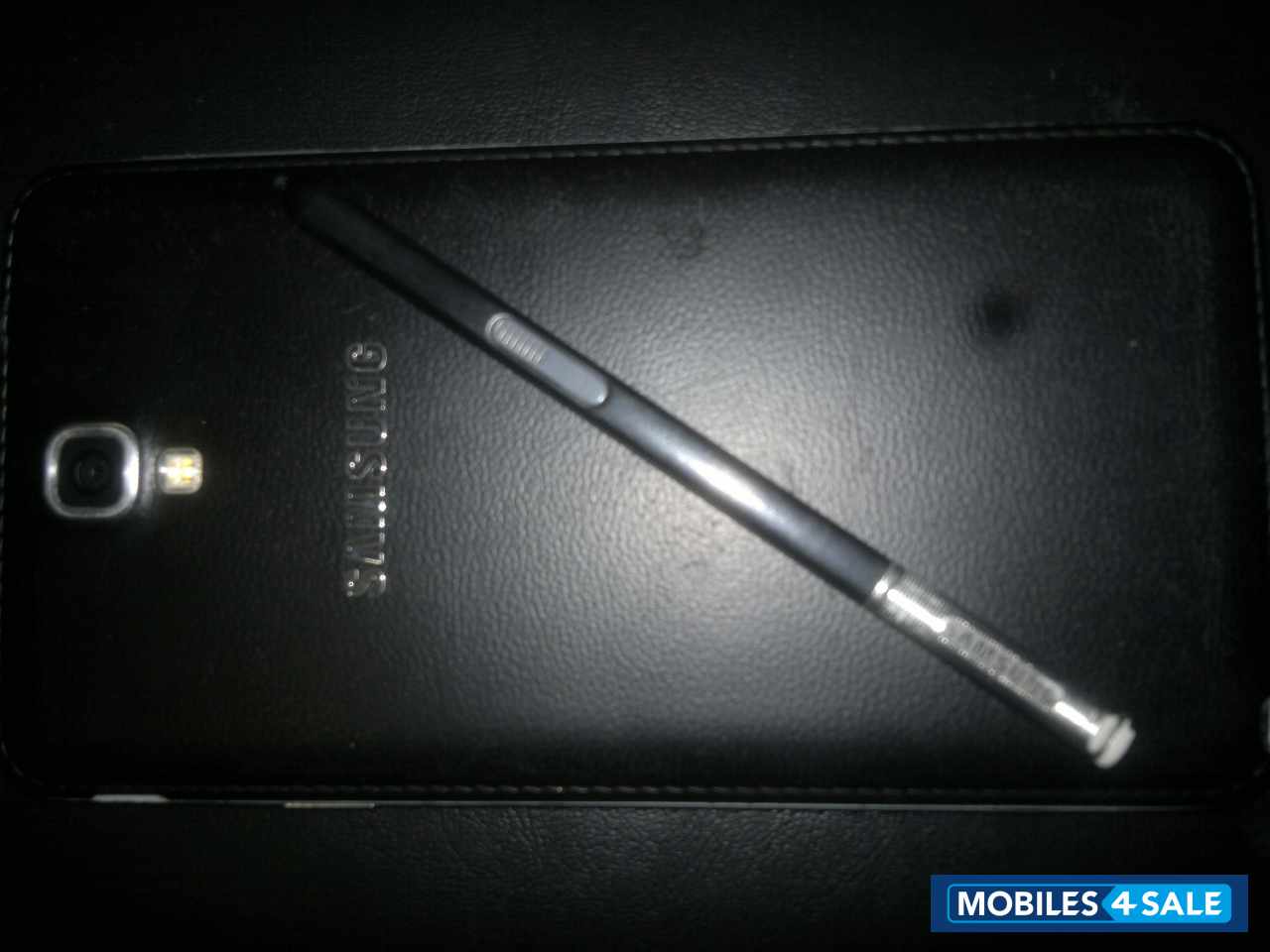 Black Samsung Galaxy Note 3 Neo