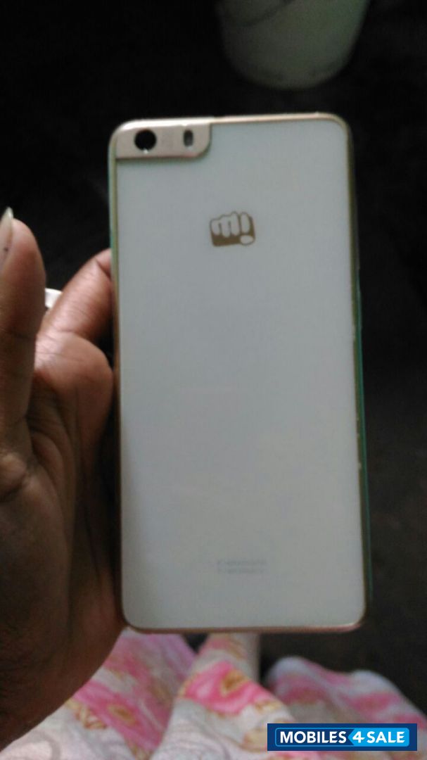 White Micromax Canvas Knight 2 E471