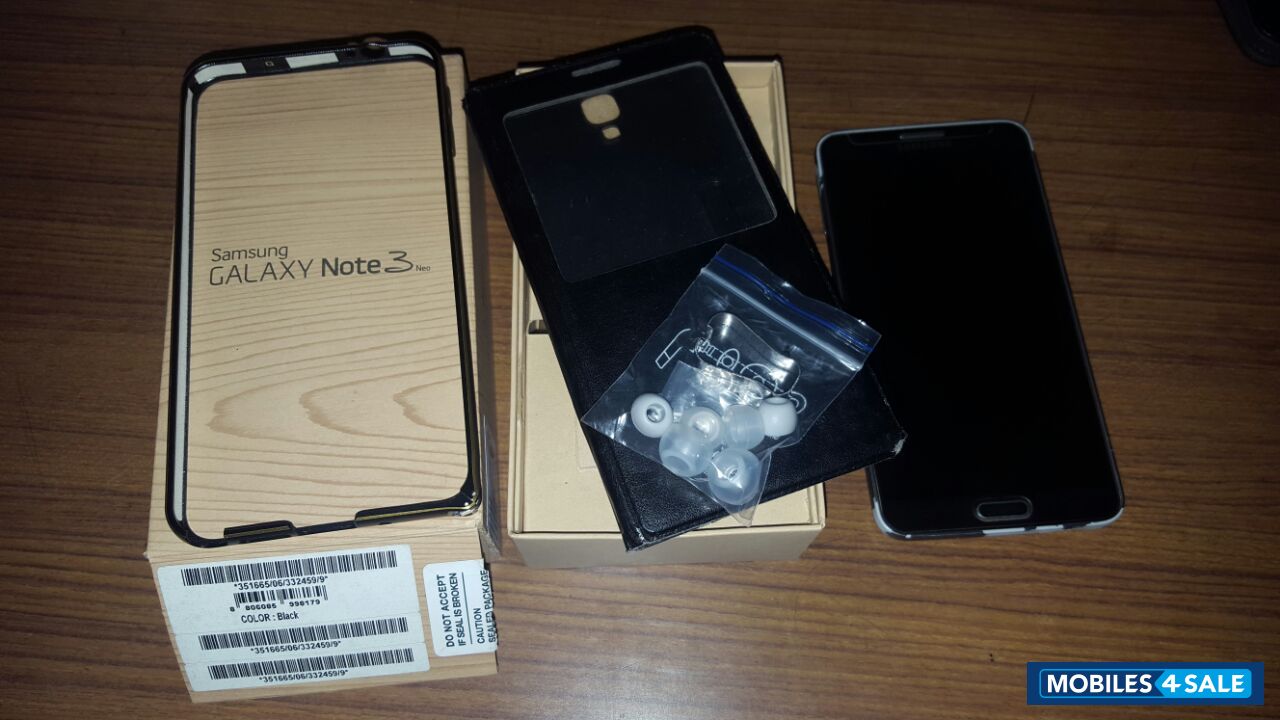 Black Samsung Galaxy Note 3 Neo