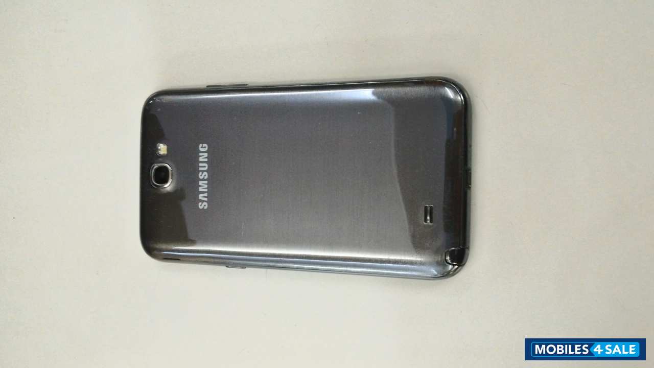 Grey Samsung Galaxy Note 2