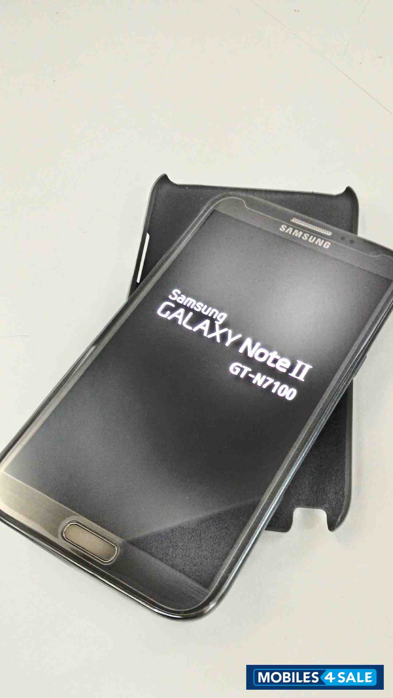 Grey Samsung Galaxy Note 2