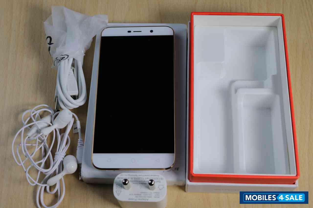 White Coolpad Mega 3