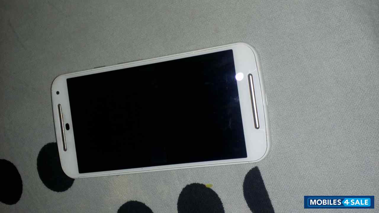 White Motorola MOTO G 2014