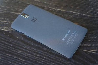 Sandstone Black OnePlus One