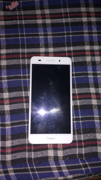 White Huawei Honor Holly 3