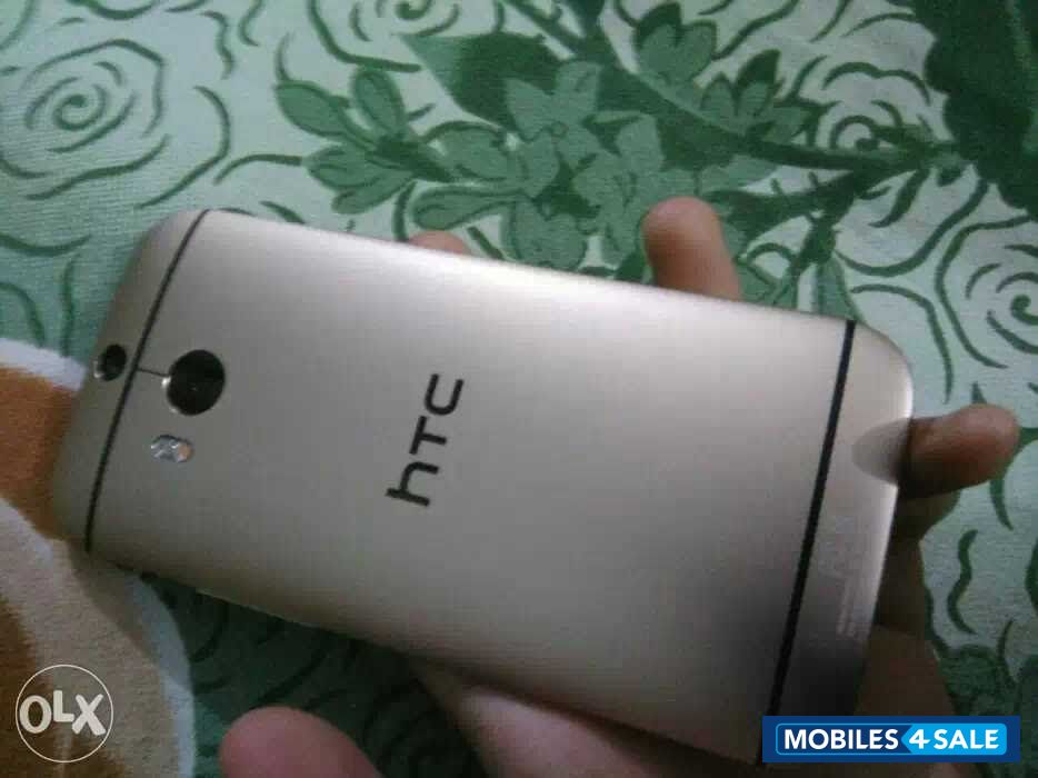 Rose Gold HTC One M8 Eye