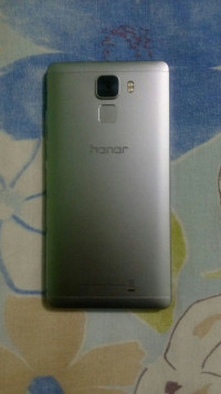 Silver Huawei Honor 7