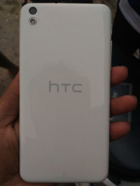 White HTC Desire 816