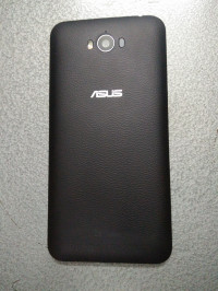 Black Asus Zenfone Max