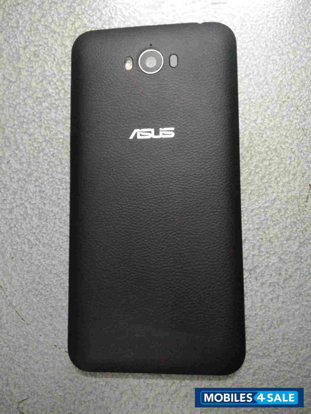 Black Asus Zenfone Max