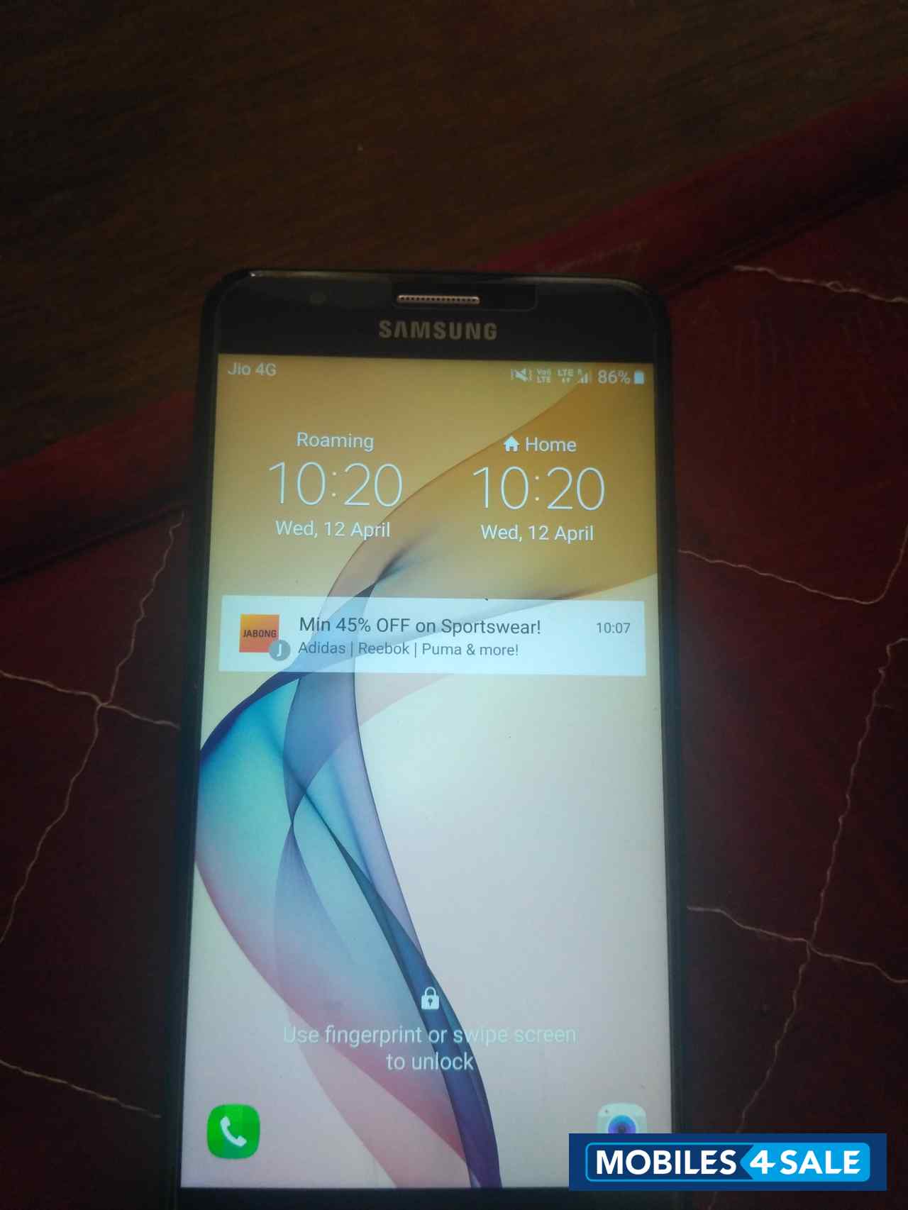 Grey Samsung J-series j7 prime