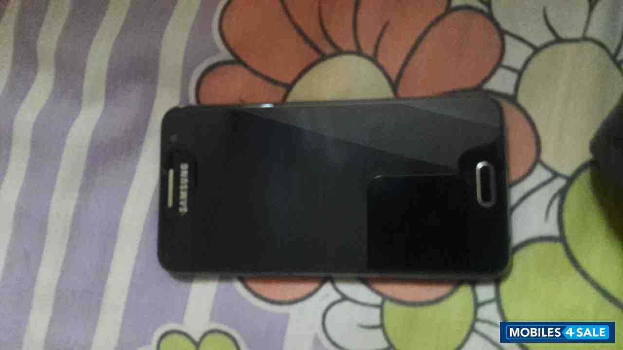 Black Samsung Galaxy A3