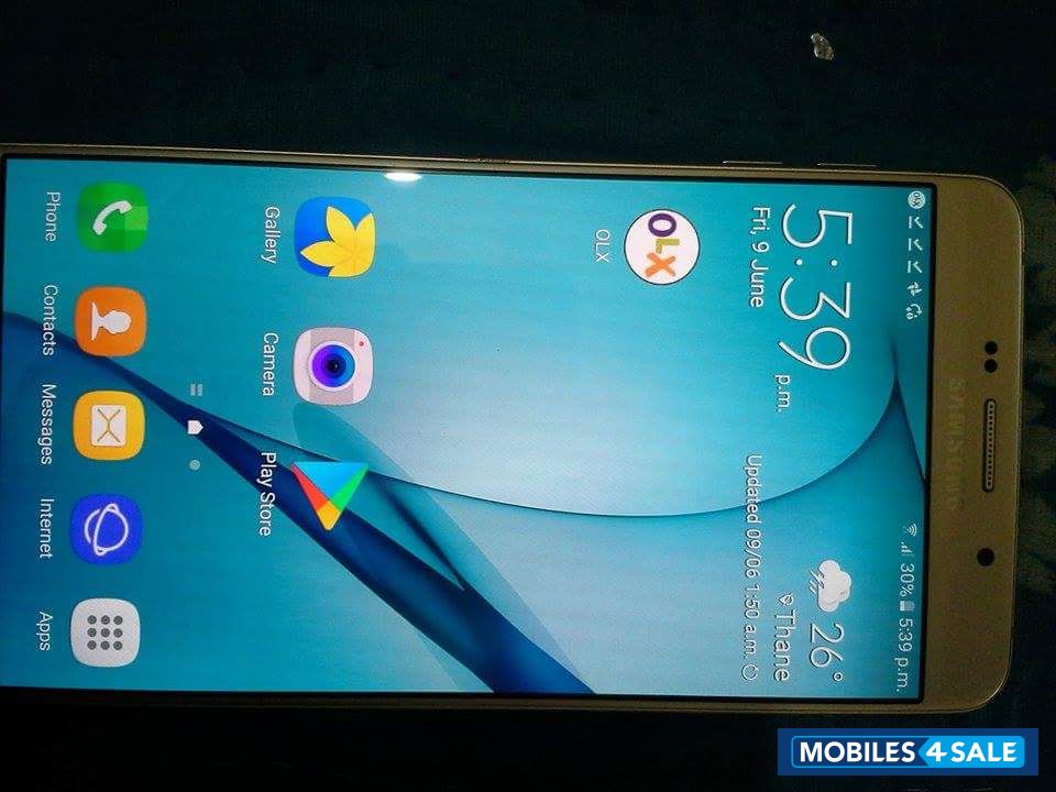 Gold Samsung Galaxy A9 Pro