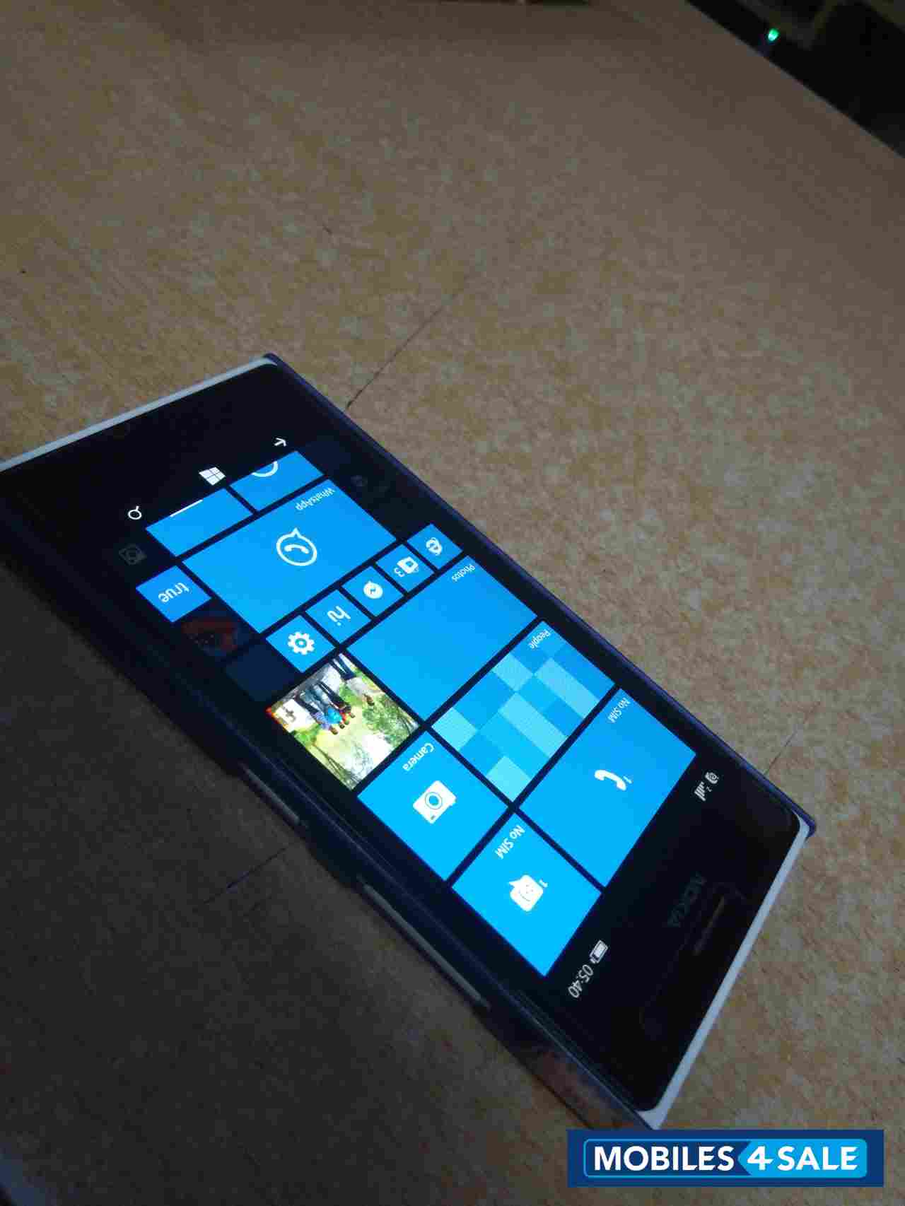 White Nokia Lumia 730