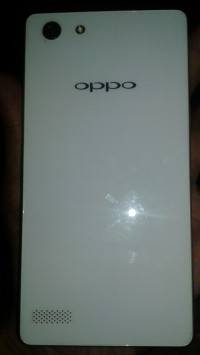 White Oppo Neo 7