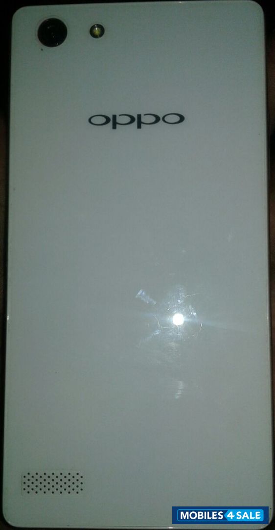 White Oppo Neo 7