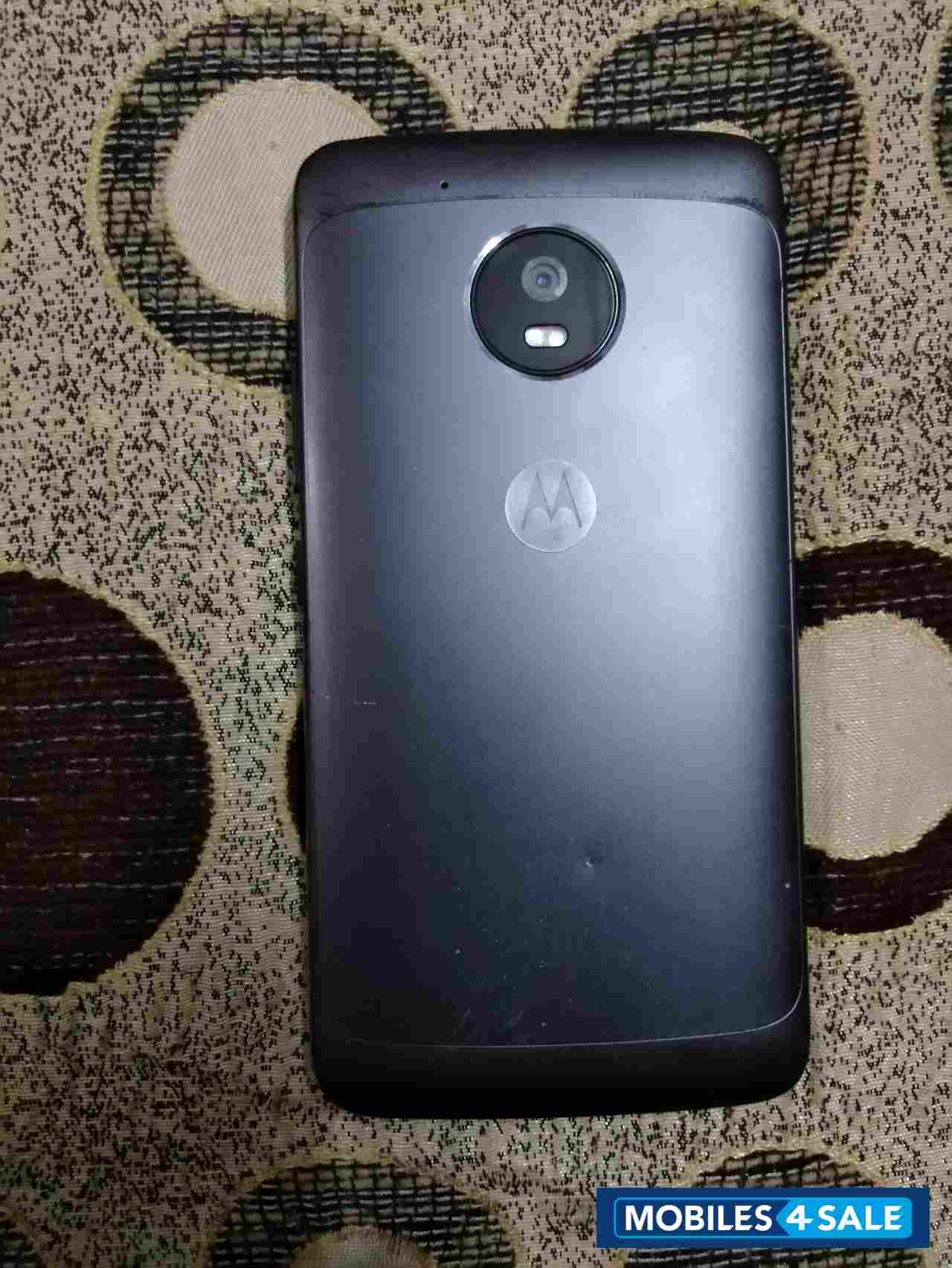 Lunar Grey Motorola Moto G5