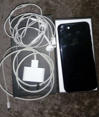 Jet Black Apple iPhone 7