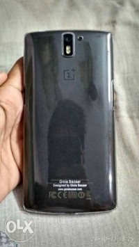 Sandstone Black OnePlus One