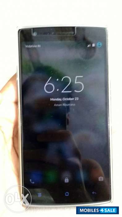 Sandstone Black OnePlus One