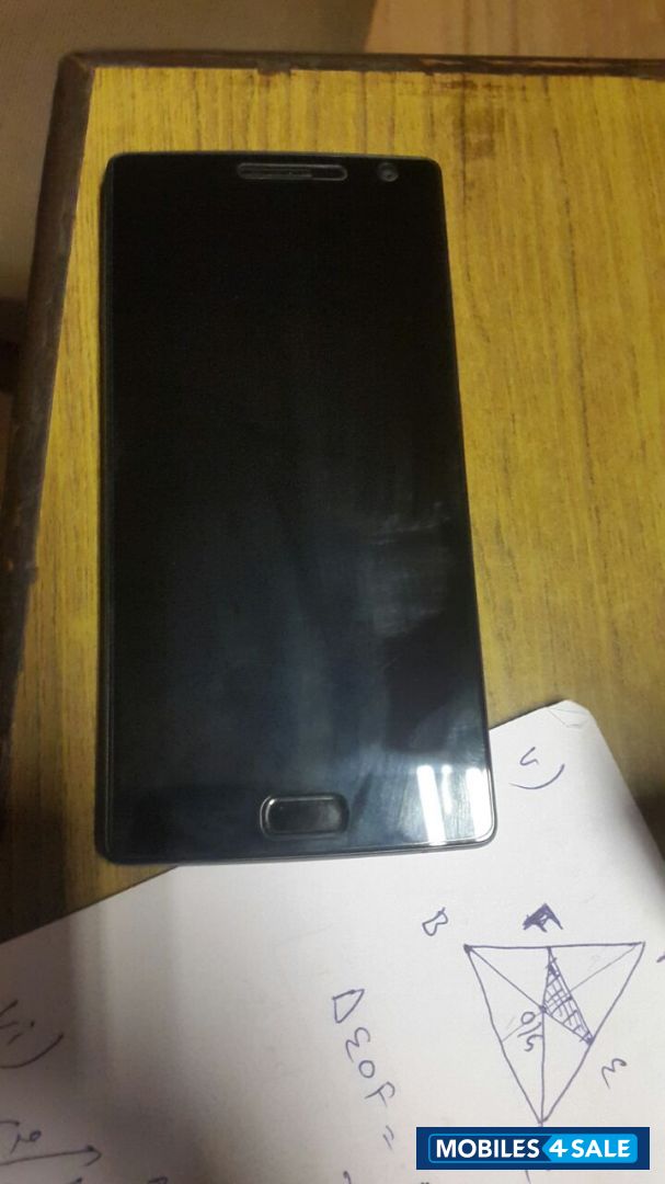 Black Sandstone OnePlus Two