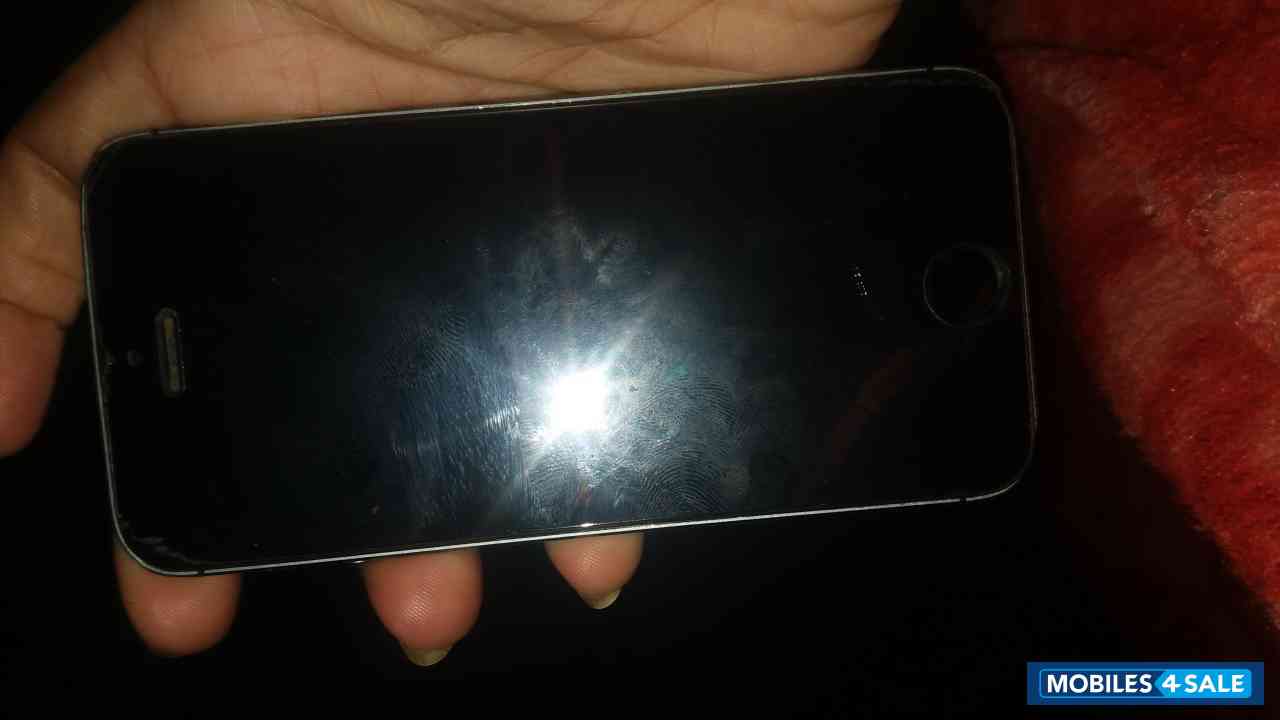 Black Apple iPhone 4S