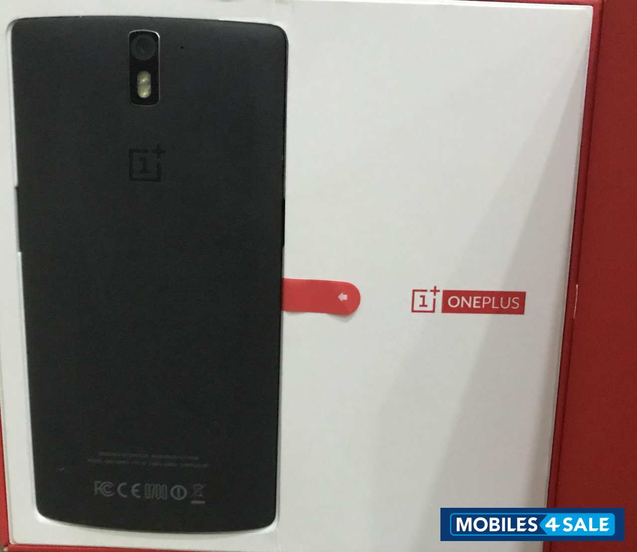 Sandstone Black OnePlus One