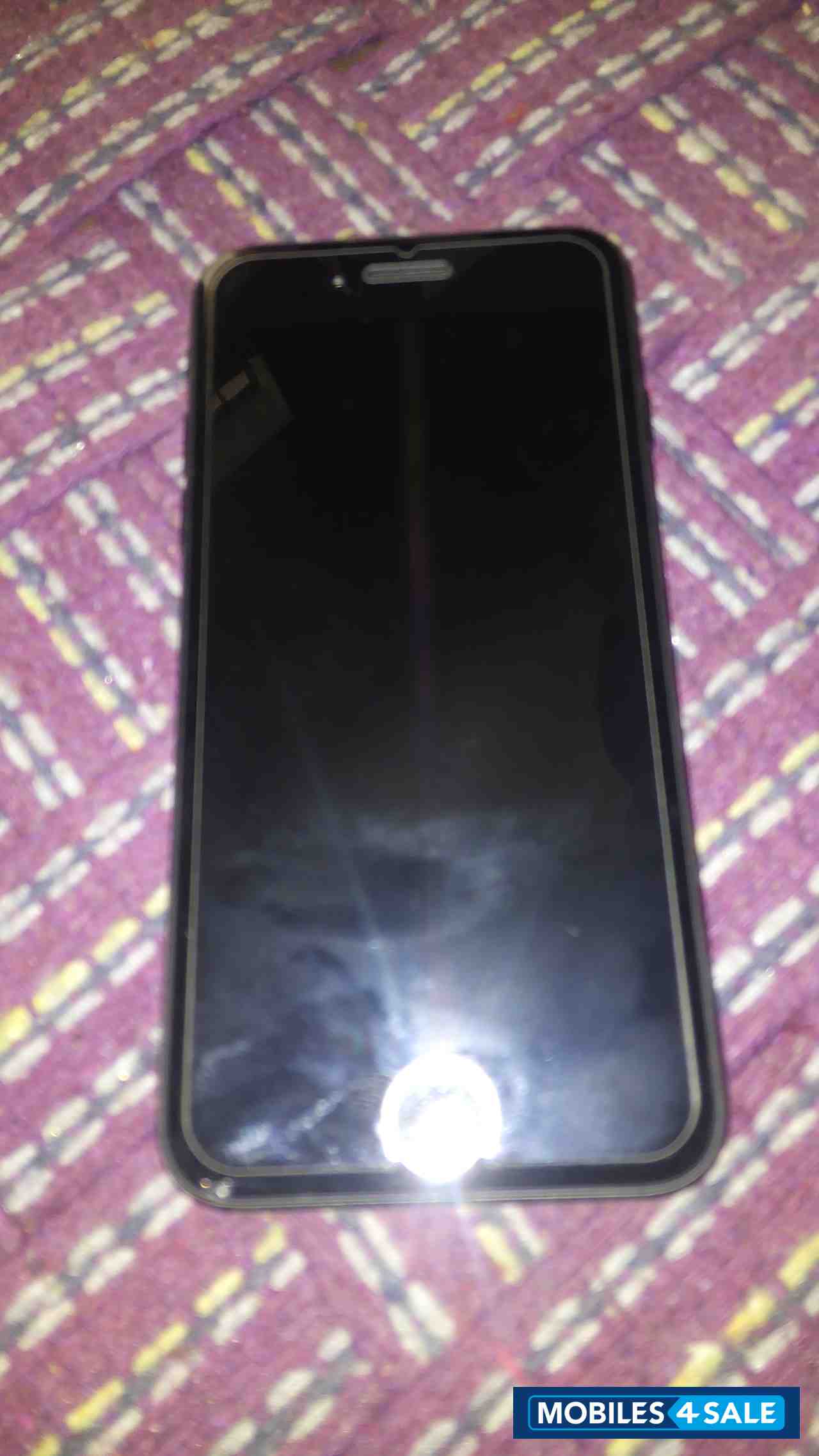 Jet Black Apple iPhone 7