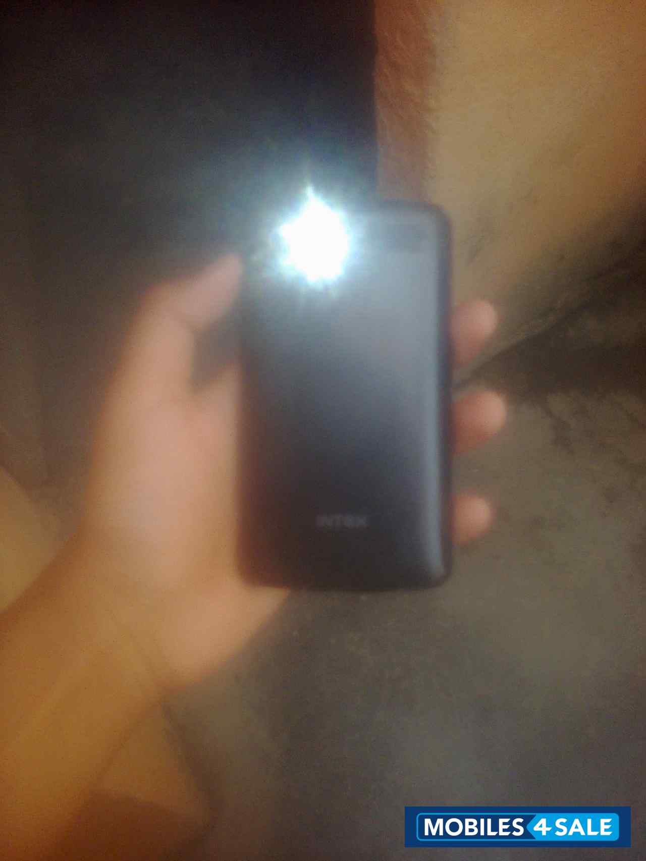 Black Intex  star 2g