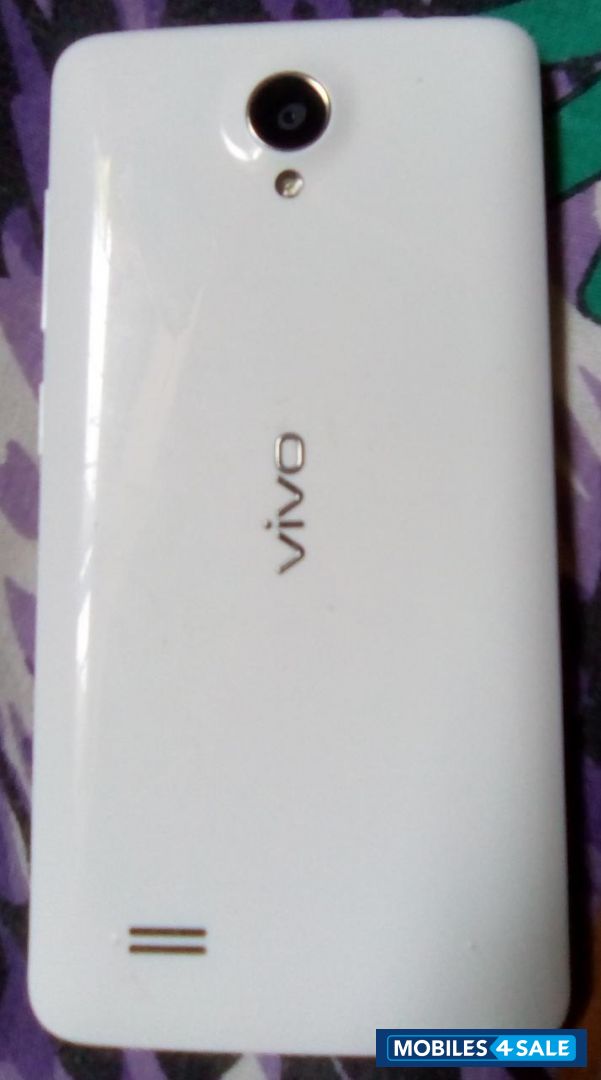 White Vivo  Vivo y21l