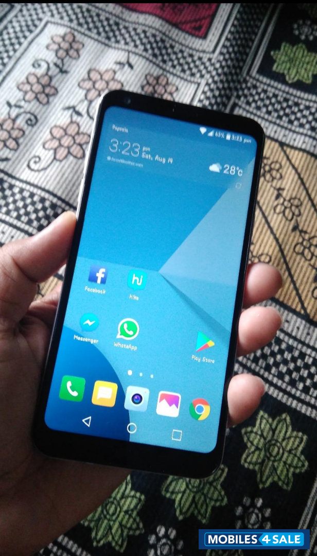 LG  Q6