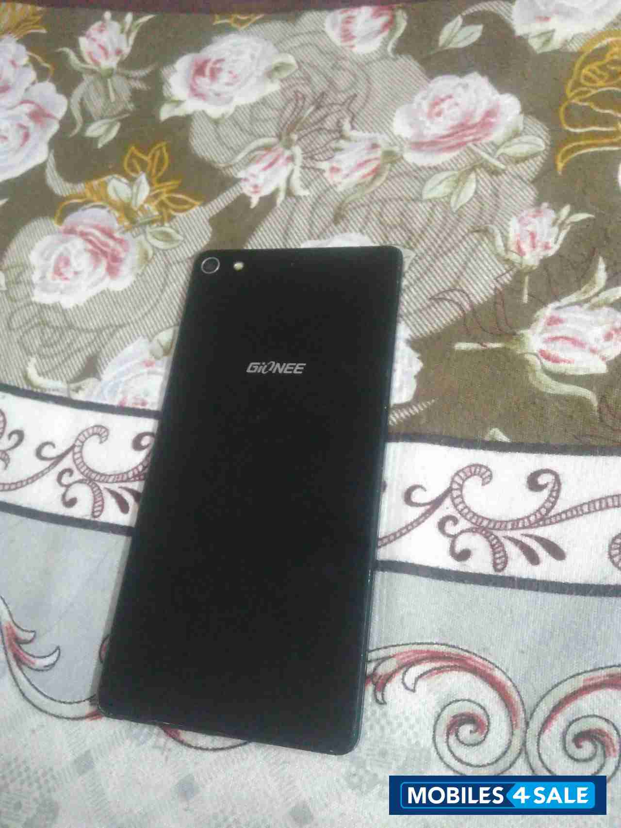 Black Gionee Elife E7