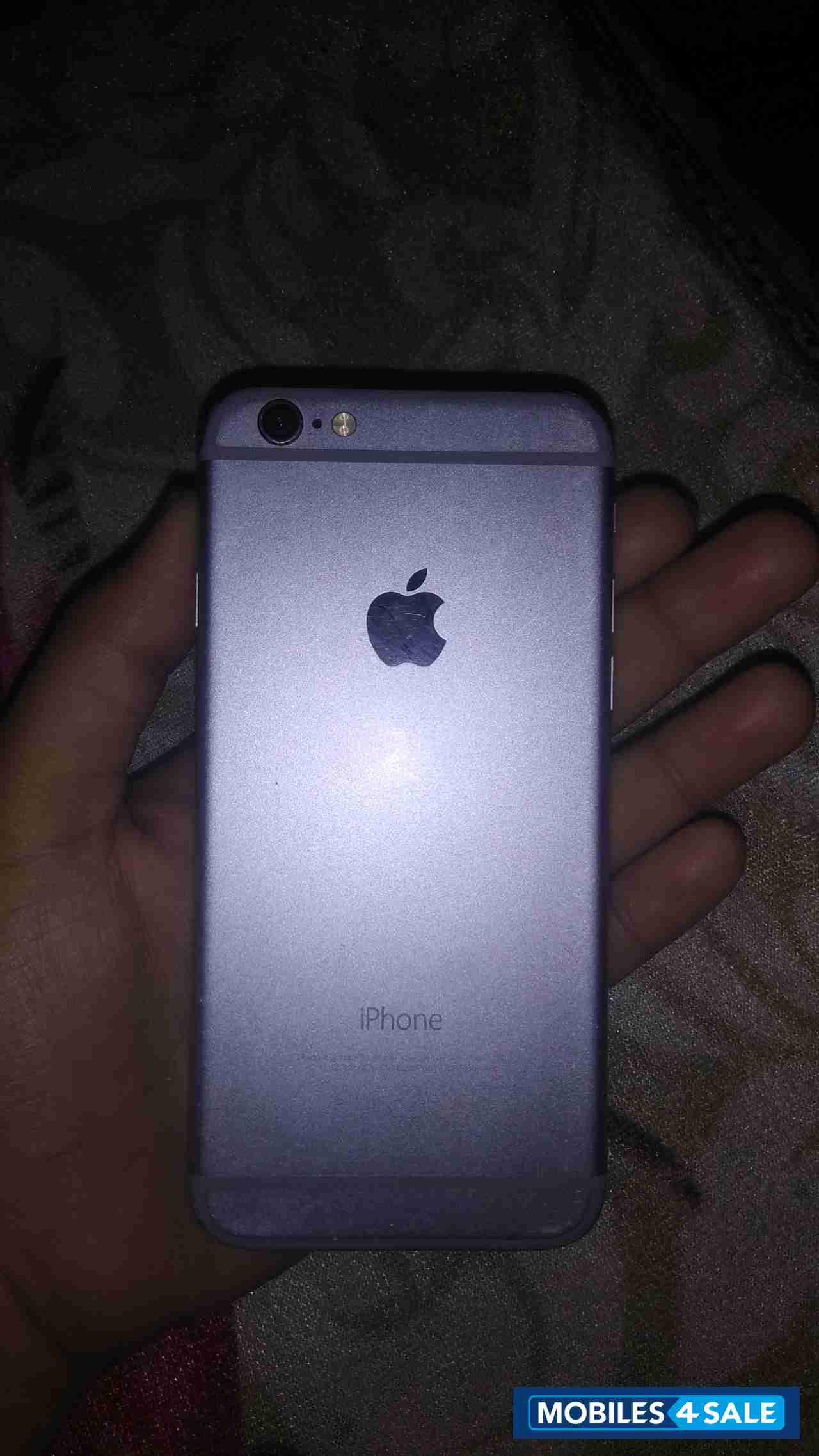 Silver Apple  I phone 6 64 gb