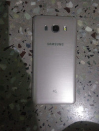 Samsung  Galaxy j5