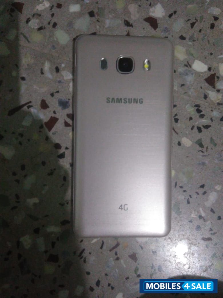 Samsung  Galaxy j5