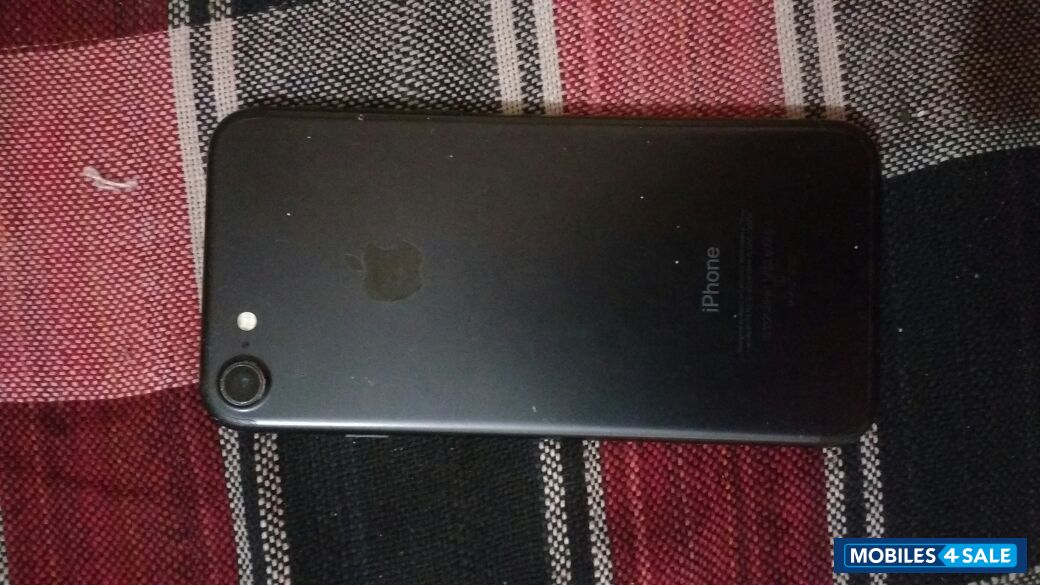 Apple  I phone 7 128 gb