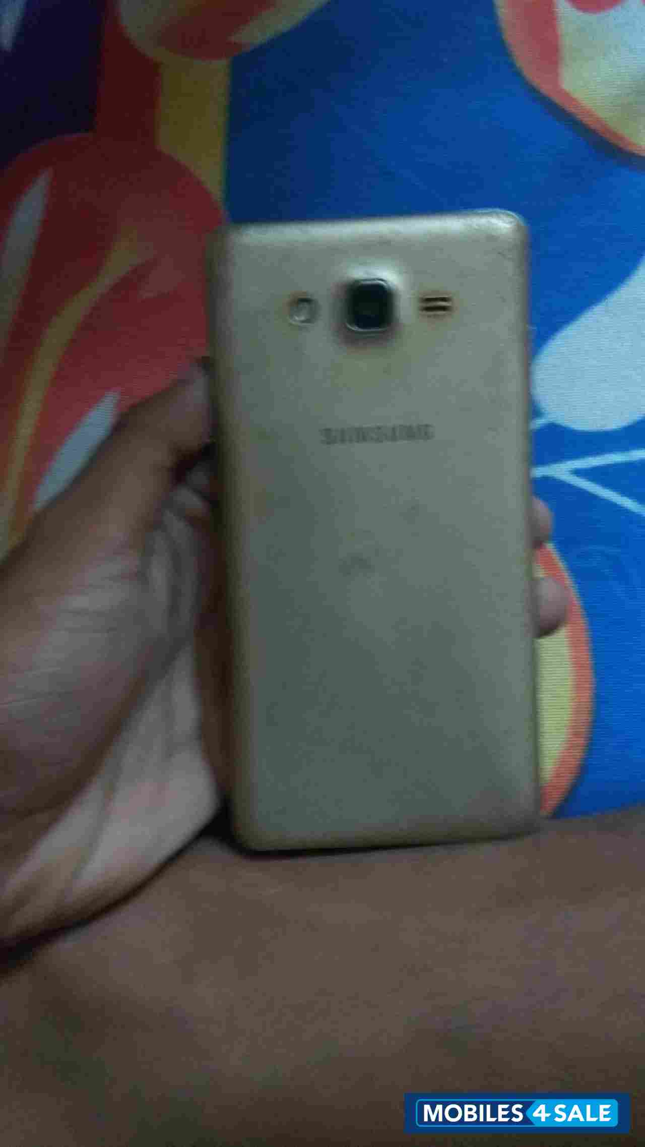 Samsung  Galaxy On7