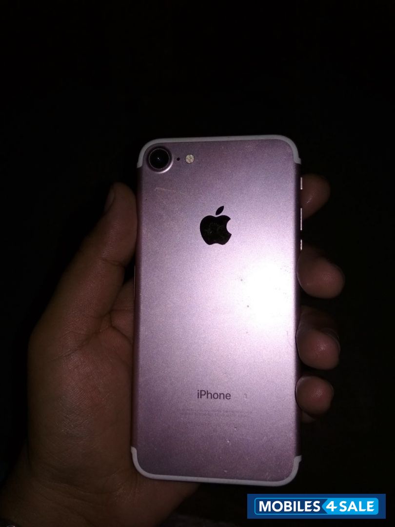 Apple  iPhone 7