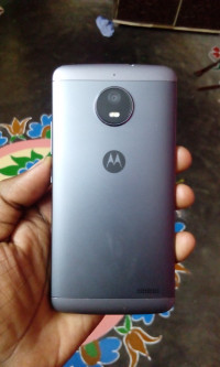 Motorola  E4