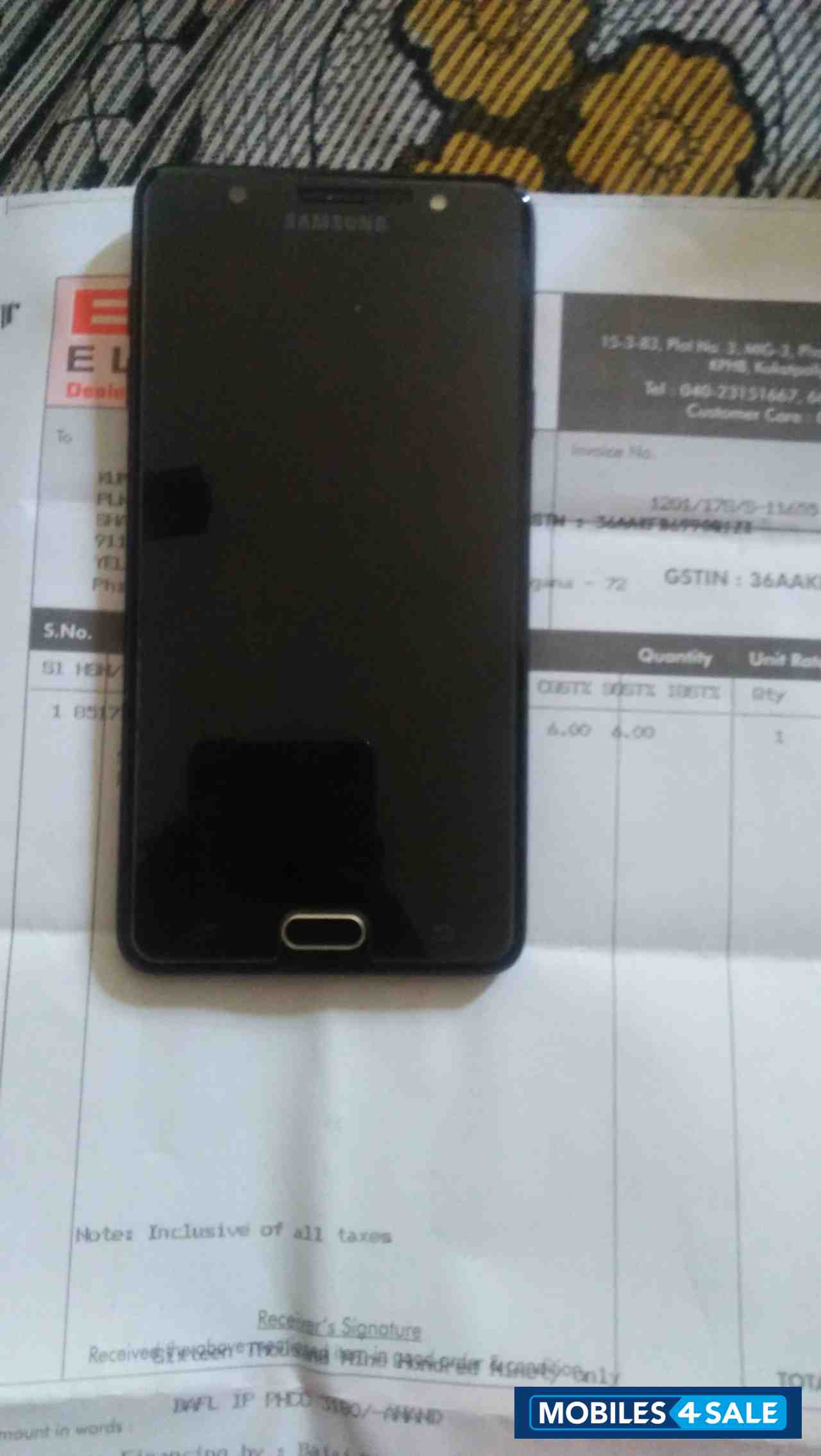 Black Samsung  J7 max