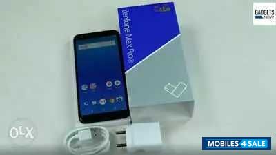 Black Asus  Asus ZenFone Max Pro M1 4GB - 64GB